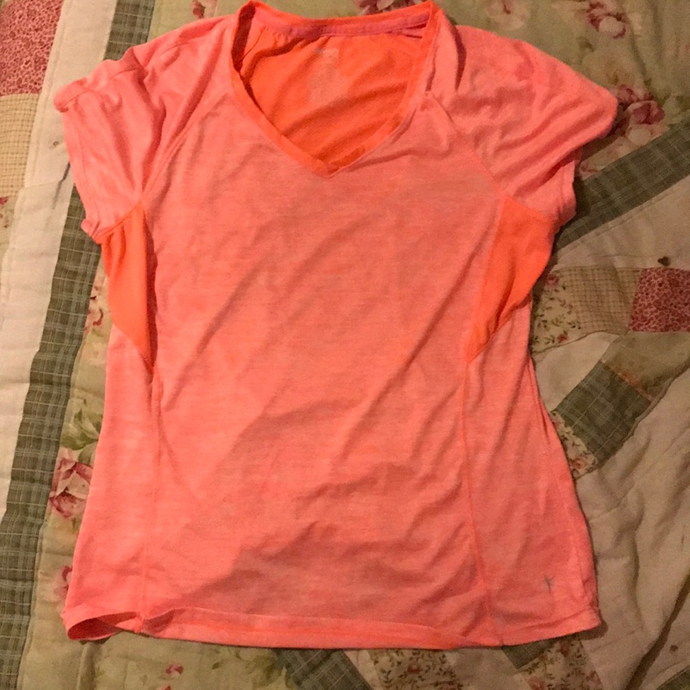 Danskin semi fitted pink workout/active breathable